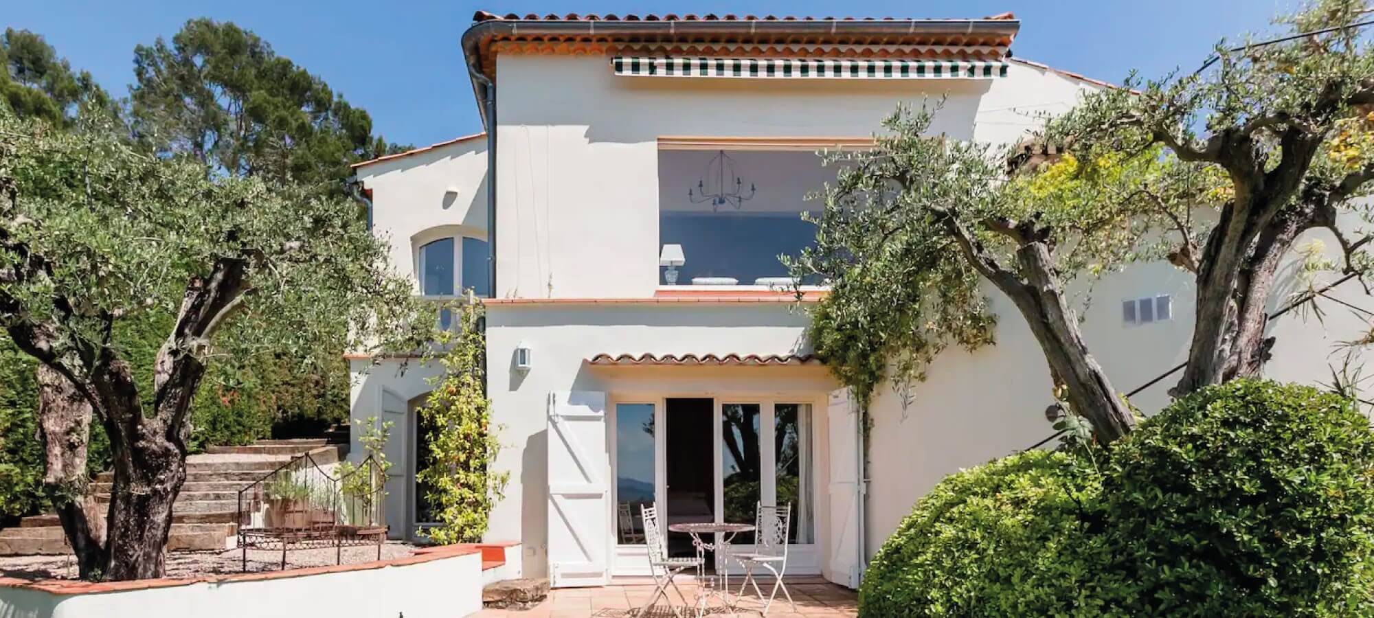 remplacement-fenetres-maison-vacances-mougins